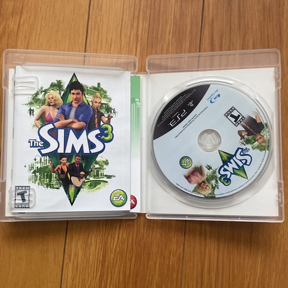 Sims 3 PS3 Game - Picture 2 of 2